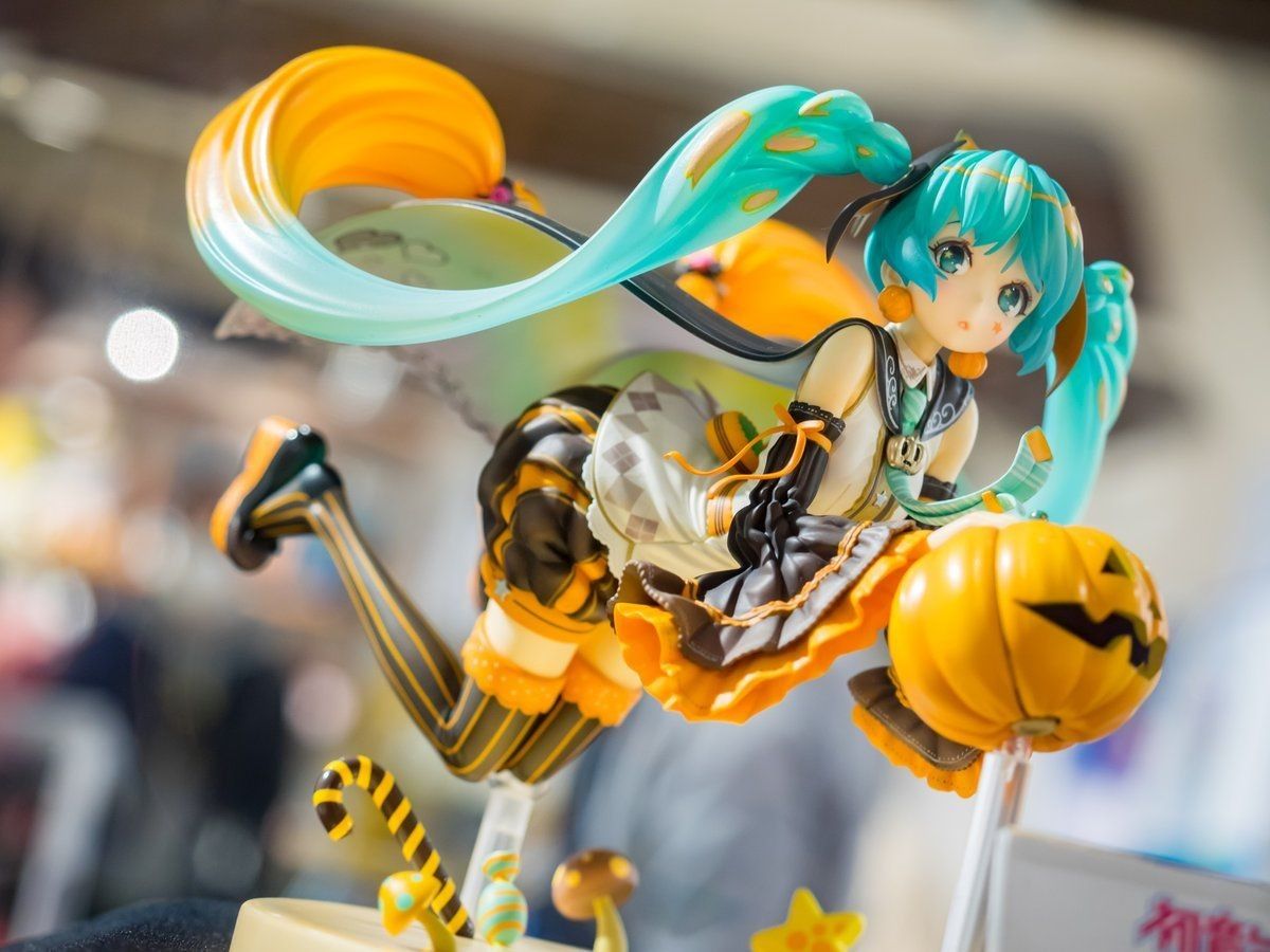 初音未来手办: VOCALOID 初音ミク TRICK or MIKU